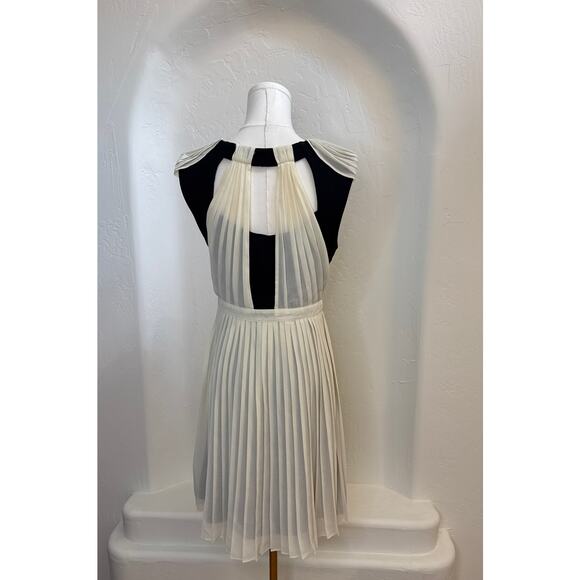 Tinley Road Black & Ivory Pleated Dress – Size Medium - Picture 3 of 8